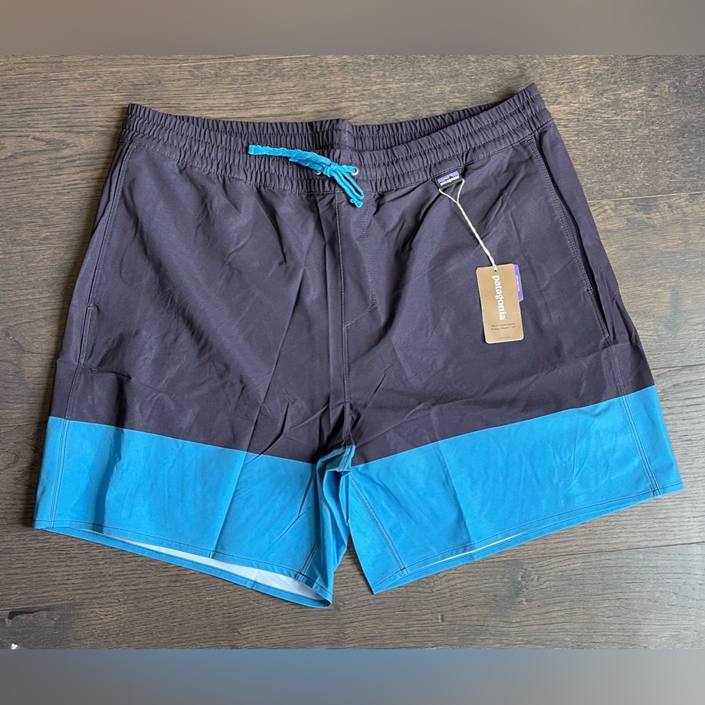 Patagonia Men’s Hydropeak Volley 16in Board Short - NWT - Size L
